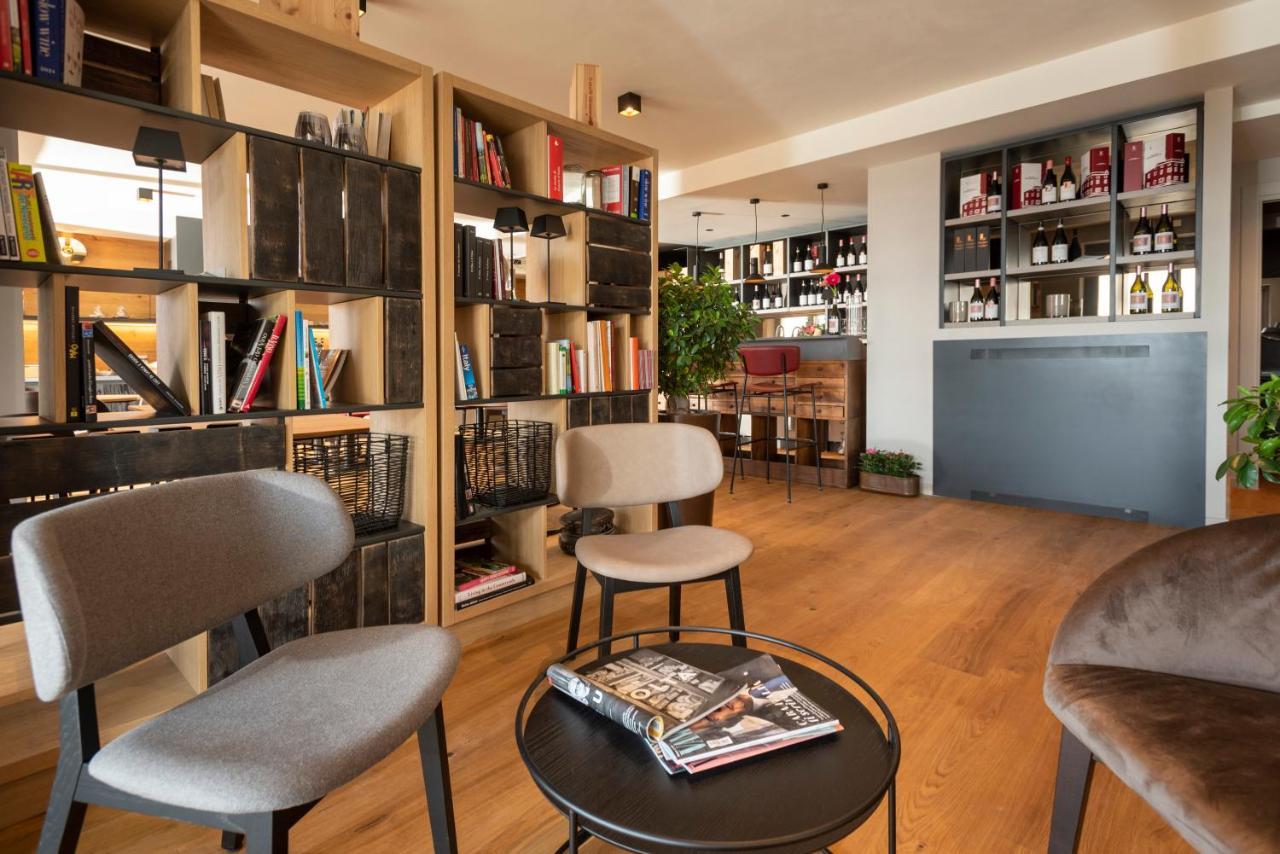 Agriturismo Speziale Wine Resort Verduno 外观 照片