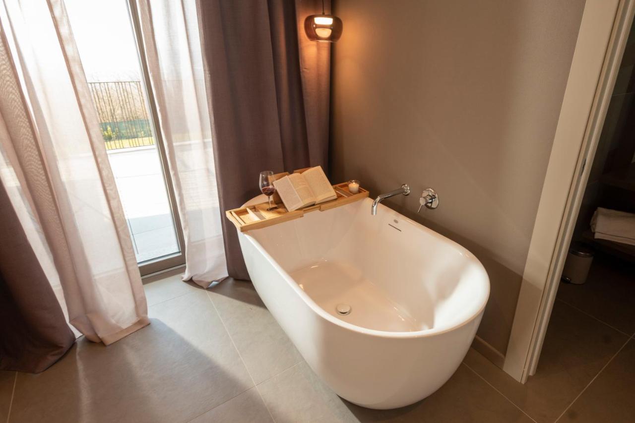 Agriturismo Speziale Wine Resort Verduno 外观 照片