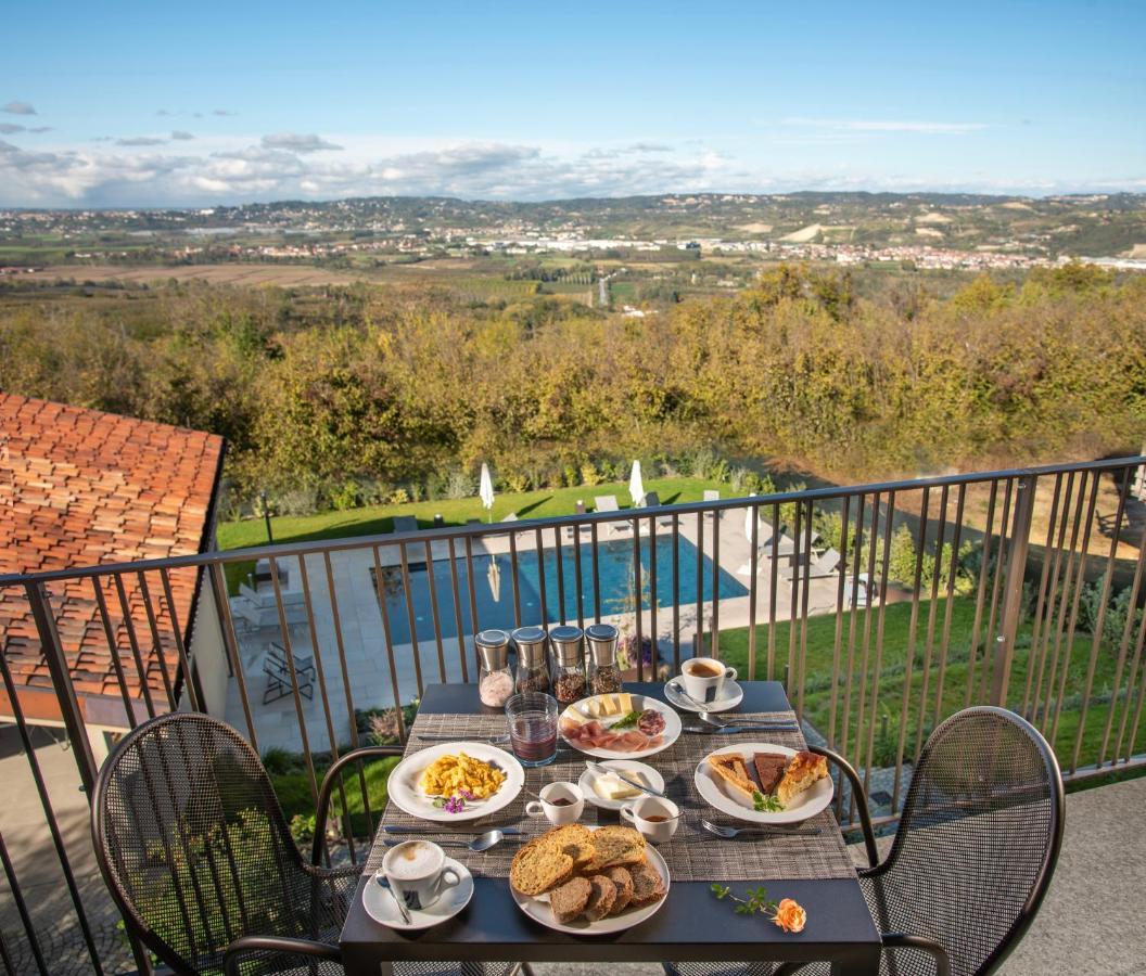 Agriturismo Speziale Wine Resort Verduno 外观 照片