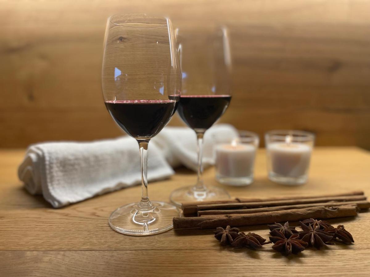 Agriturismo Speziale Wine Resort Verduno 外观 照片