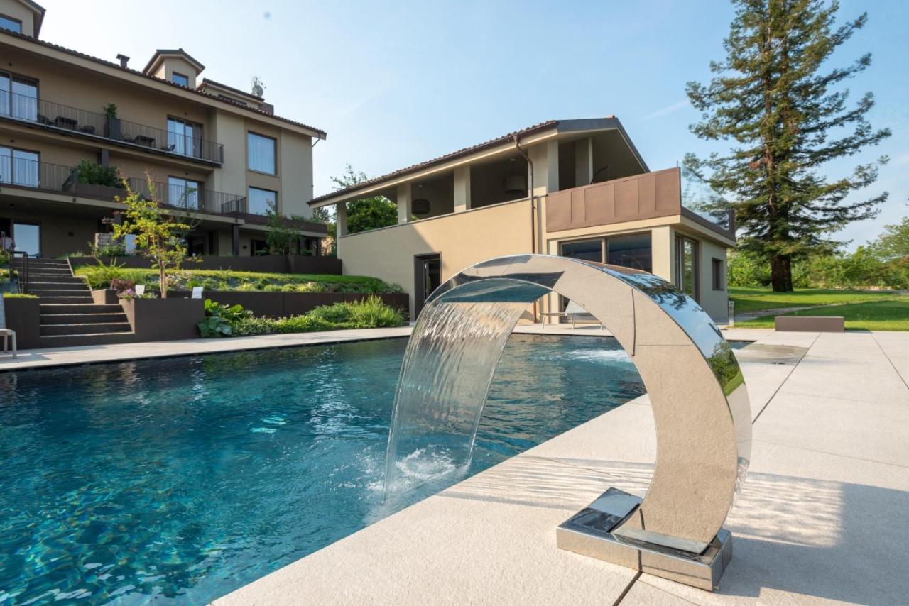 Agriturismo Speziale Wine Resort Verduno 外观 照片